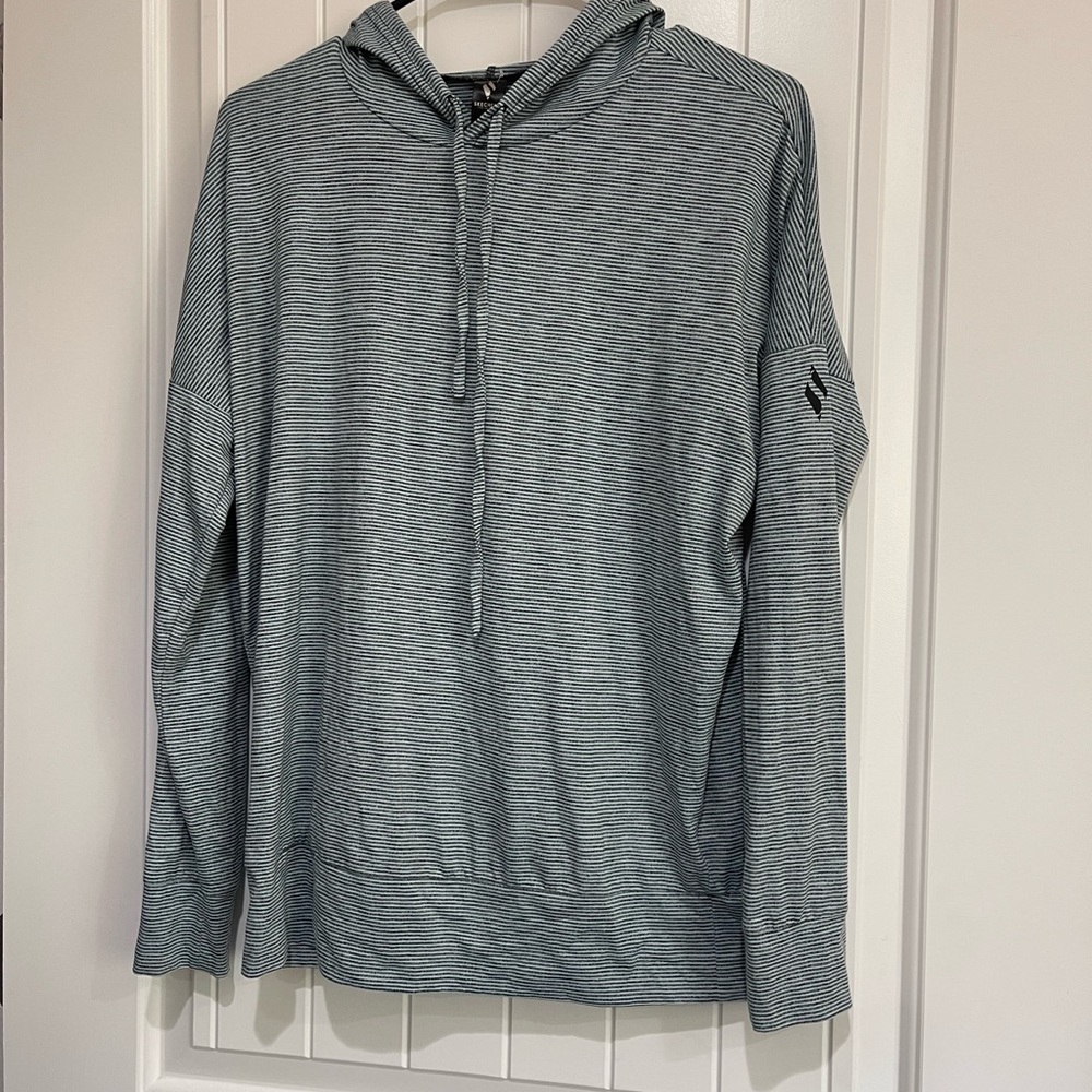 Skechers Gray Long Sleeve Relaxed Hoodie